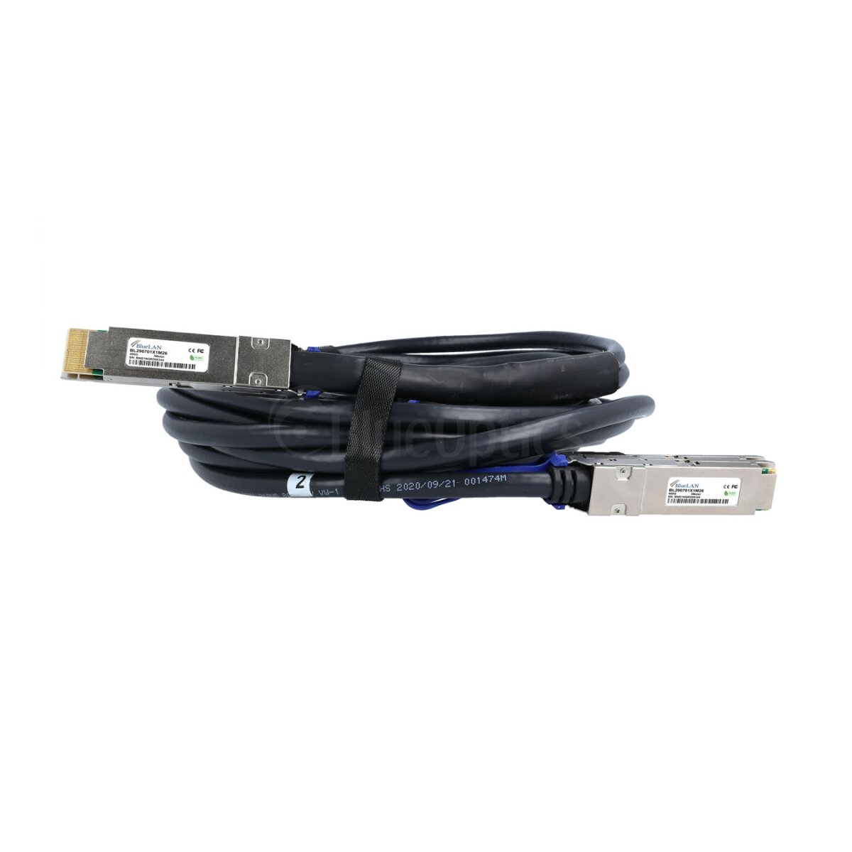 https://media.itscope.com/img/p/PU2GhZ70n9rjPjO_PvYb3aFPAGVpvEMBaCPZ20WLyfU=/aHR0cHM6Ly93d3cuYmx1ZW9wdGljcy5kZS9tZWRpYS9pbWFnZS9wcm9kdWN0LzEwMTkzMy9sZy9ibHVlbGFuLWJsMjkwNzAxeDFtMjYtcXNmcC1kZC0yeHFzZnA1Ni1kYWMtZGlyZWN0LWF0dGFjaC1icmVha291dC1rYWJlbC00MDAtZ2lnYWJpdC00MDBnYmFzZS1jcjgtcGFzc2l2LTEtbWV0ZXJ-My5qcGc=
